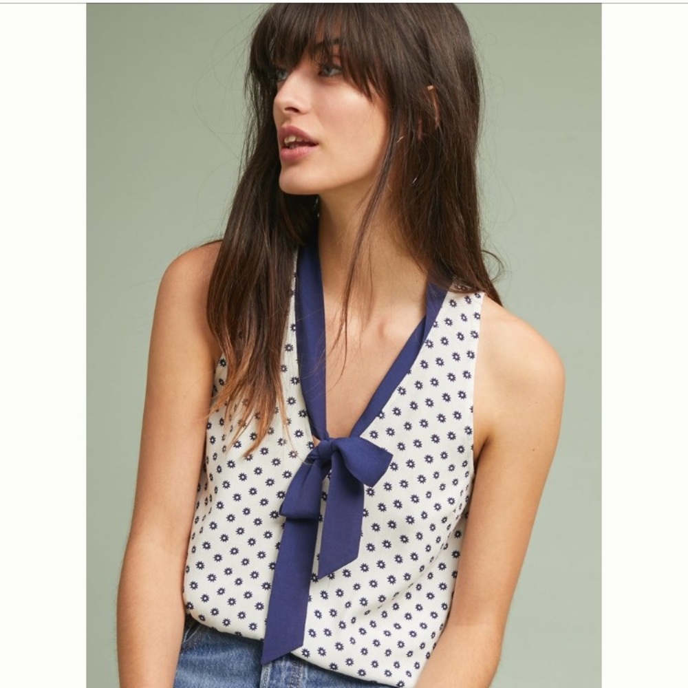 Maeve Gorgeous sheer viscose tie neck tank “Madison” top with cute daisy print
